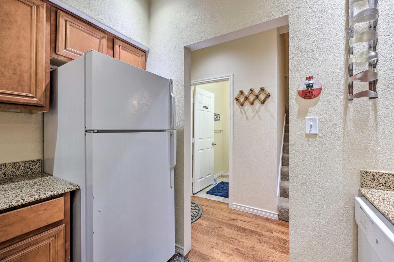 Inviting Afton Townhome With Hot Tub, Walk To Lake! Екстер'єр фото