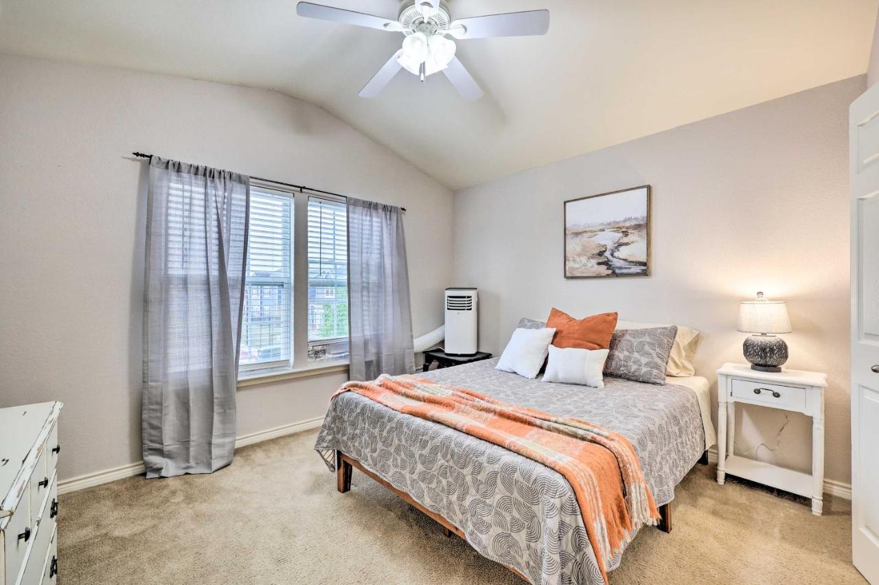 Inviting Afton Townhome With Hot Tub, Walk To Lake! Екстер'єр фото